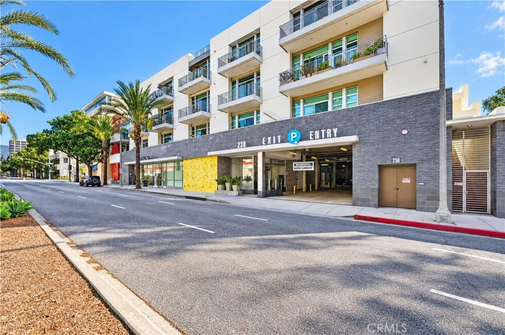 238 S Arroyo Parkway 303, Pasadena, CA 91105 — photo 2