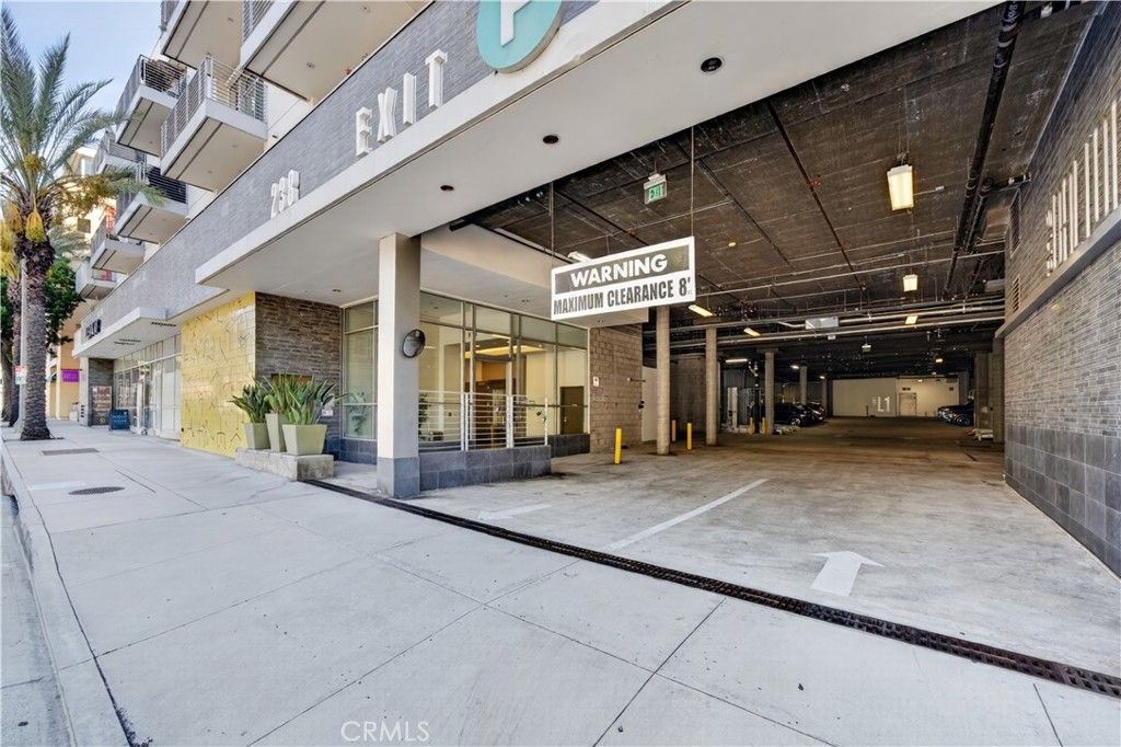 238 S Arroyo Parkway 303, Pasadena, CA 91105 — photo 5