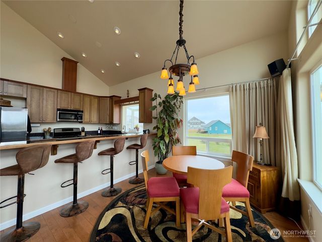 1472 Trade Wind Avenue SW, Ocean Shores, WA 98569