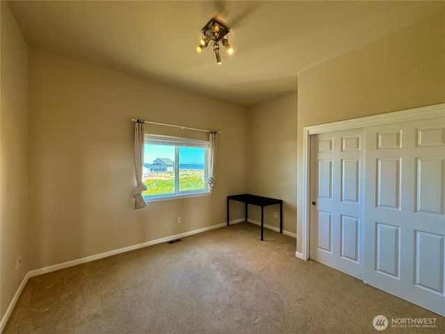 1472 Trade Wind Avenue SW, Ocean Shores, WA 98569