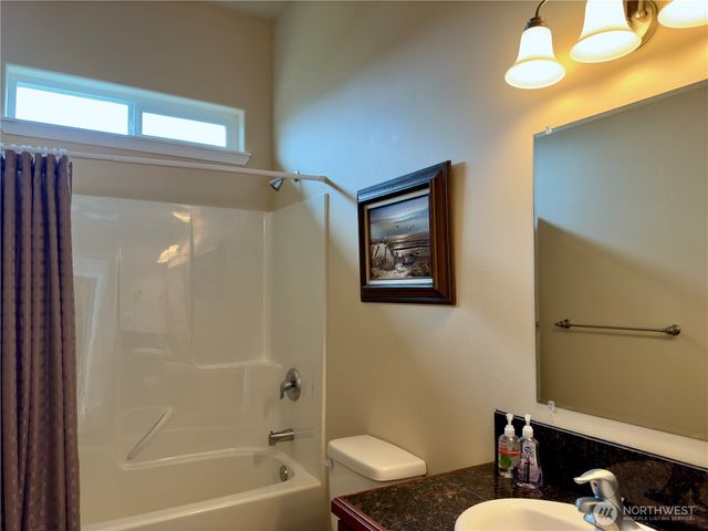 1472 Trade Wind Avenue SW, Ocean Shores, WA 98569