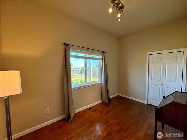 1472 Trade Wind Avenue SW, Ocean Shores, WA 98569