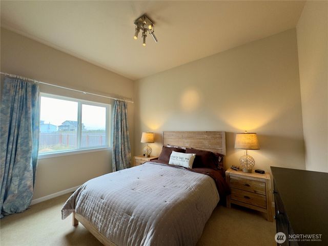 1472 Trade Wind Avenue SW, Ocean Shores, WA 98569