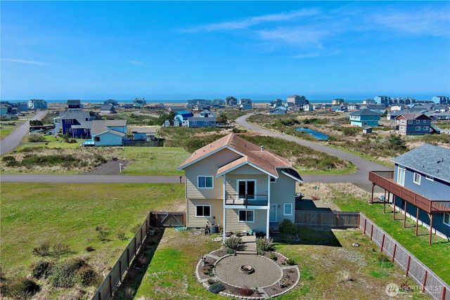 1472 Trade Wind Avenue SW, Ocean Shores, WA 98569