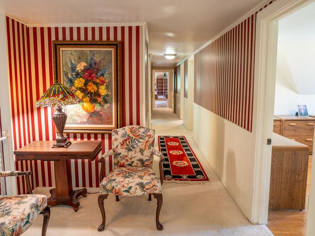 410 SHOREHAVEN Drive, Erie, PA 16505