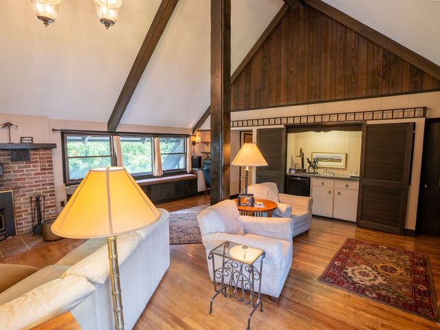 410 SHOREHAVEN Drive, Erie, PA 16505