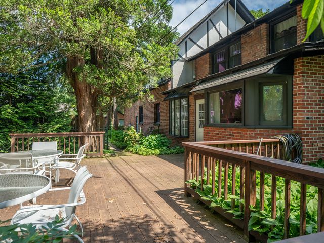 410 SHOREHAVEN Drive, Erie, PA 16505