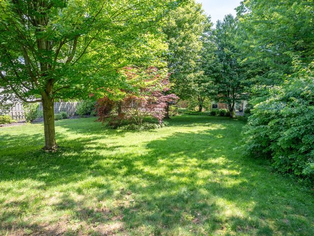 410 SHOREHAVEN Drive, Erie, PA 16505