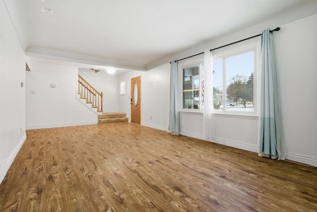 1828 Kennelworth Road, Port Huron, MI 48060