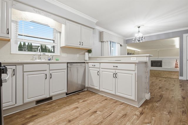 1828 Kennelworth Road, Port Huron, MI 48060