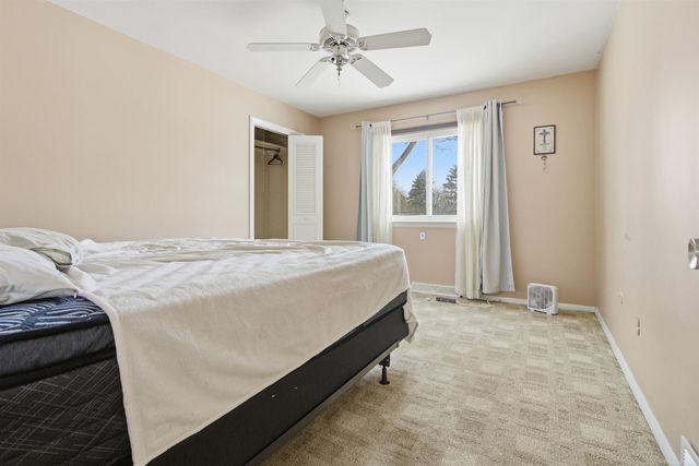 1828 Kennelworth Road, Port Huron, MI 48060