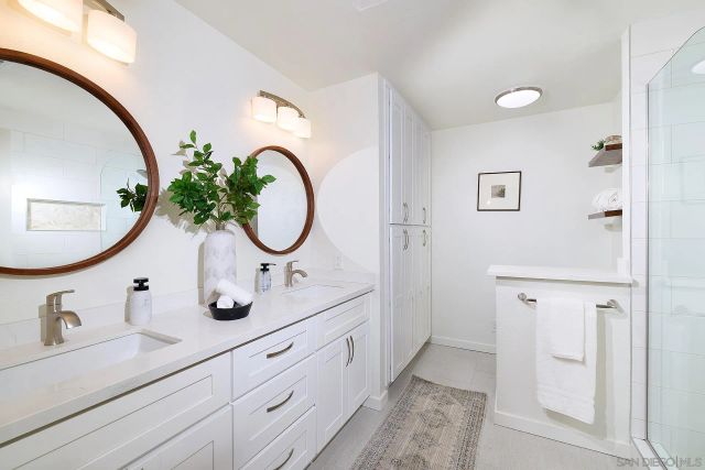 10585 Canyon Lake, San Diego, CA 92131