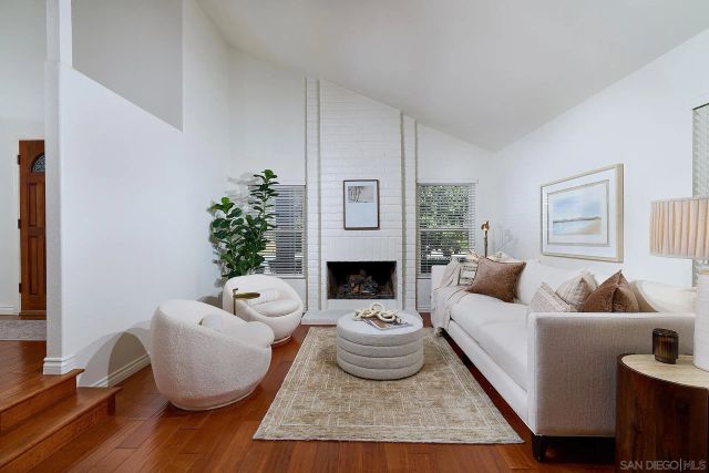 10585 Canyon Lake, San Diego, CA 92131