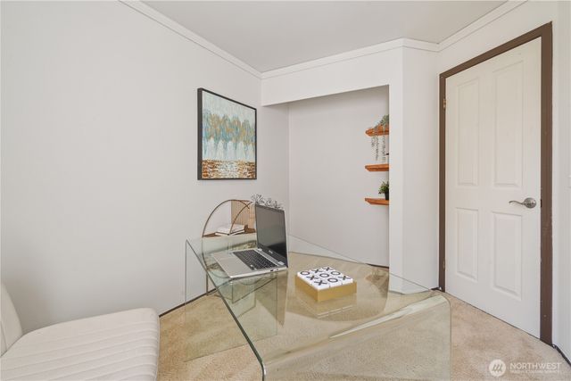 23907 S 67th Place S #C102, Kent, WA 98032