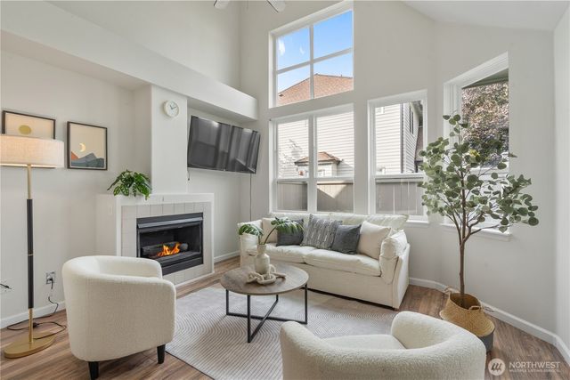 23907 S 67th Place S #C102, Kent, WA 98032