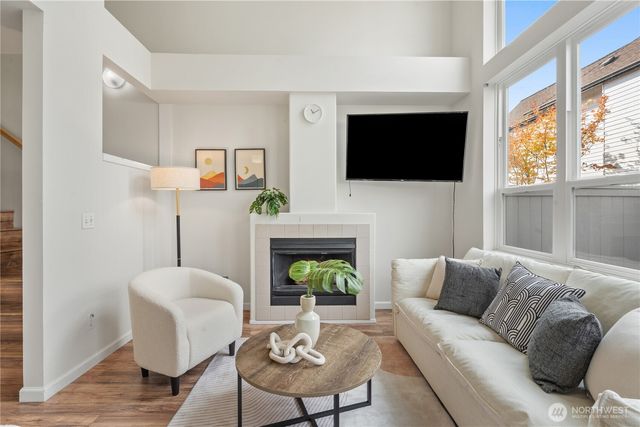 23907 S 67th Place S #C102, Kent, WA 98032