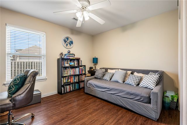 3900 SW Carriageway Avenue, Bentonville, AR 72712