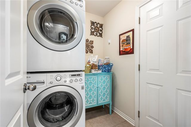 3900 SW Carriageway Avenue, Bentonville, AR 72712