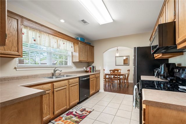 3900 SW Carriageway Avenue, Bentonville, AR 72712