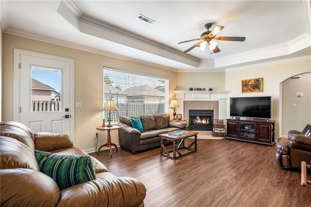 3900 SW Carriageway Avenue, Bentonville, AR 72712