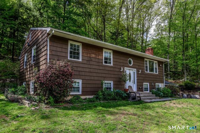 5 Connelly Road, New Milford, CT 06776