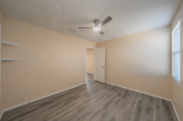 2032 Hopi Trail, Grand Prairie, TX 75052