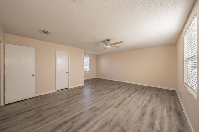 2032 Hopi Trail, Grand Prairie, TX 75052