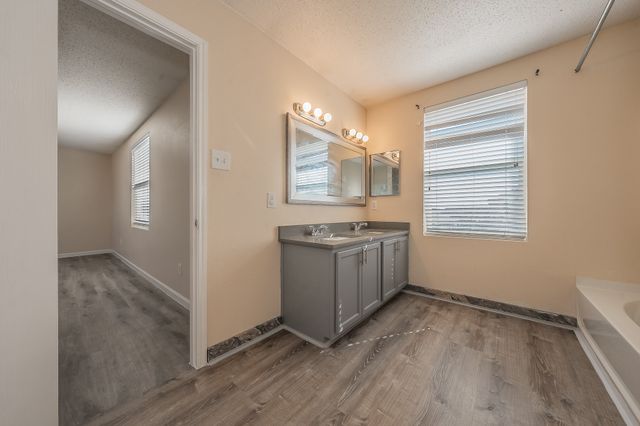 2032 Hopi Trail, Grand Prairie, TX 75052