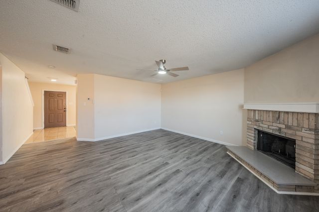 2032 Hopi Trail, Grand Prairie, TX 75052