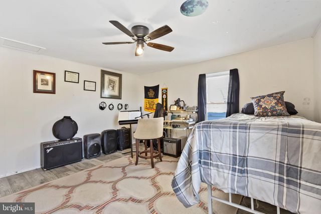 111 THOMPSON ST, Burlington, NJ 08016