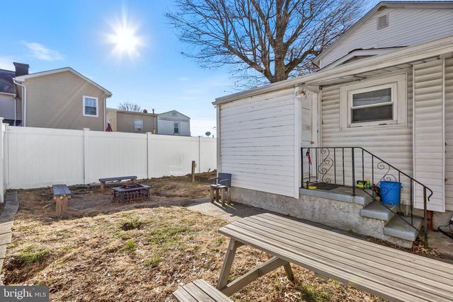 111 THOMPSON ST, Burlington, NJ 08016