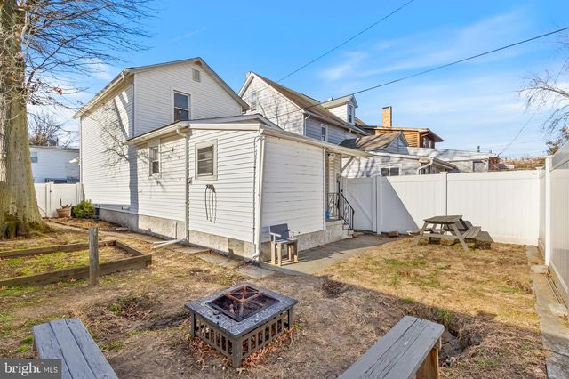 111 THOMPSON ST, Burlington, NJ 08016