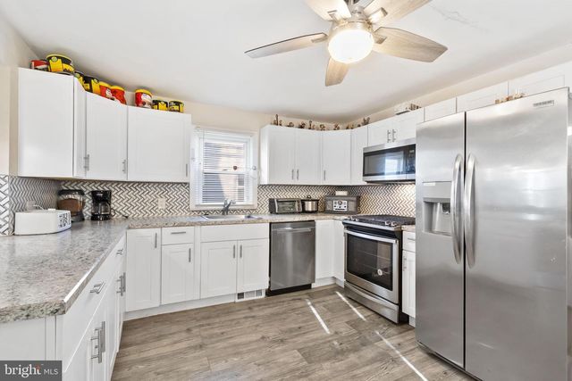 111 THOMPSON ST, Burlington, NJ 08016