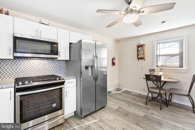 111 THOMPSON ST, Burlington, NJ 08016