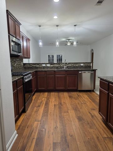 1819 Opal Peach Drive, Iowa Colony, TX 77583