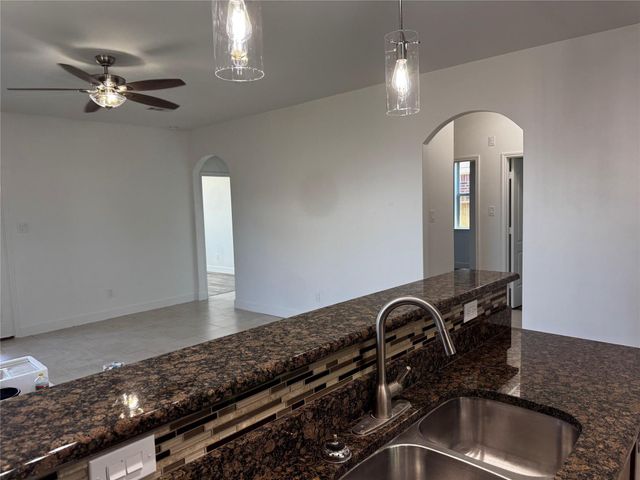 1819 Opal Peach Drive, Iowa Colony, TX 77583