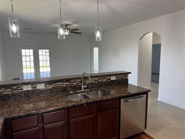1819 Opal Peach Drive, Iowa Colony, TX 77583