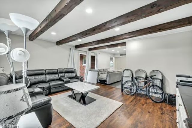 523 Jeannette Drive, Richmond Heights, OH 44143
