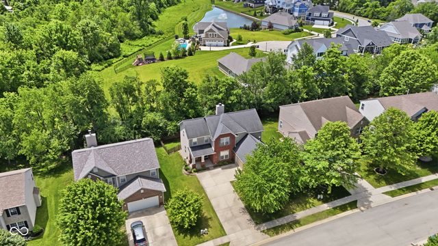 10929 Glazer Way, Fishers, IN 46038