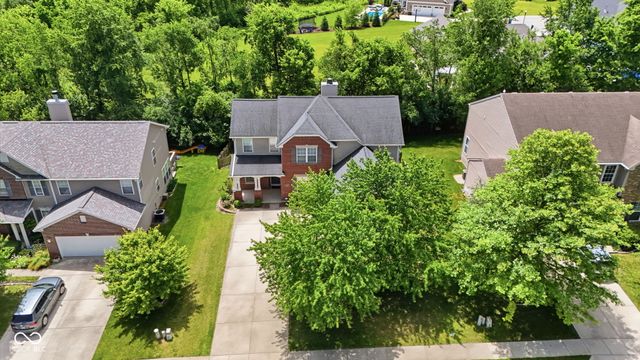 10929 Glazer Way, Fishers, IN 46038