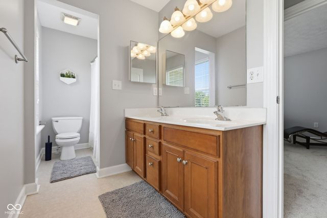 10929 Glazer Way, Fishers, IN 46038