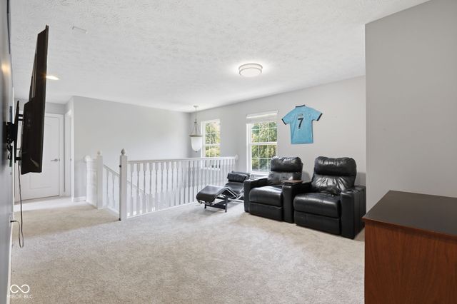 10929 Glazer Way, Fishers, IN 46038