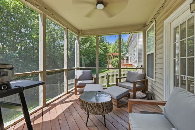 10929 Glazer Way, Fishers, IN 46038