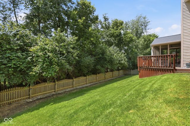 10929 Glazer Way, Fishers, IN 46038