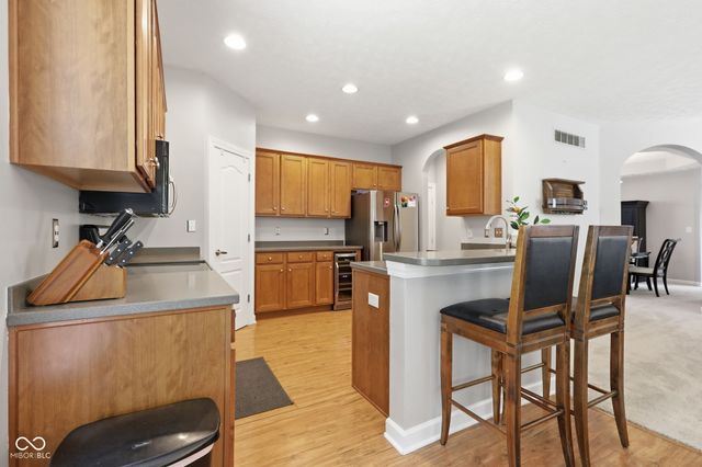10929 Glazer Way, Fishers, IN 46038