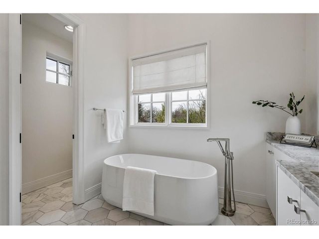 792 S High St, Denver, CO 80209