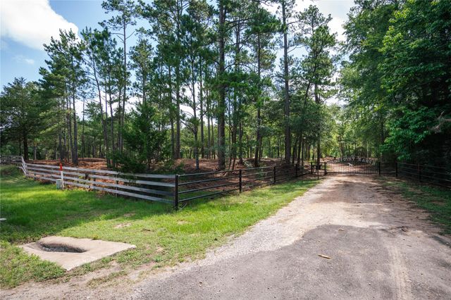 11041 Fm 1774, Plantersville, TX 77363