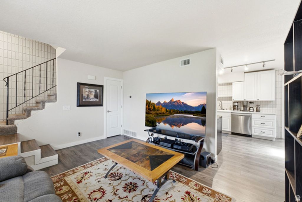 1835 W HOMESTEAD FARMS LN. #4, West Valley City, UT 84119 — exterior