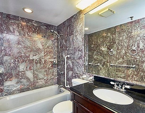 382 Ocean Ave 1109, Revere, MA 02151