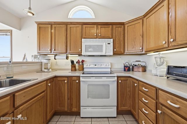 1821 S Shore Drive, Surf City, NC 28445